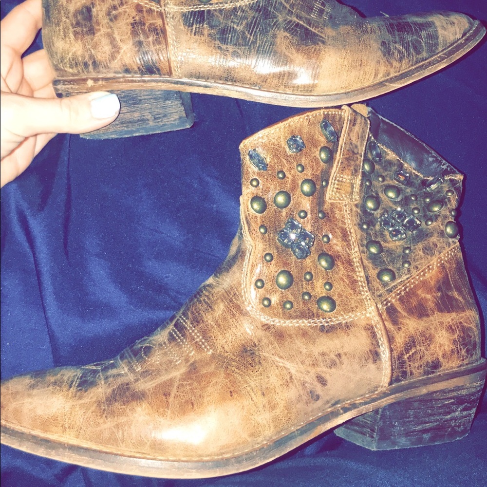 OBO * Steve Madden Ankle Cowboy Boots